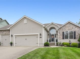 515 Eagle Glen Dr, Raymore, MO 64083