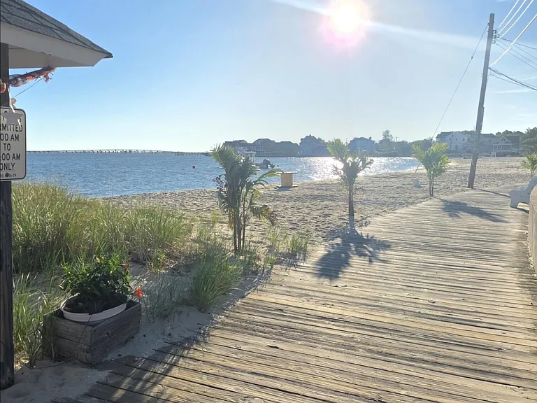 628 E Long Branch Ave — Photo 11
