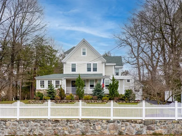 1313 Great Plain Ave, Needham, MA 02492