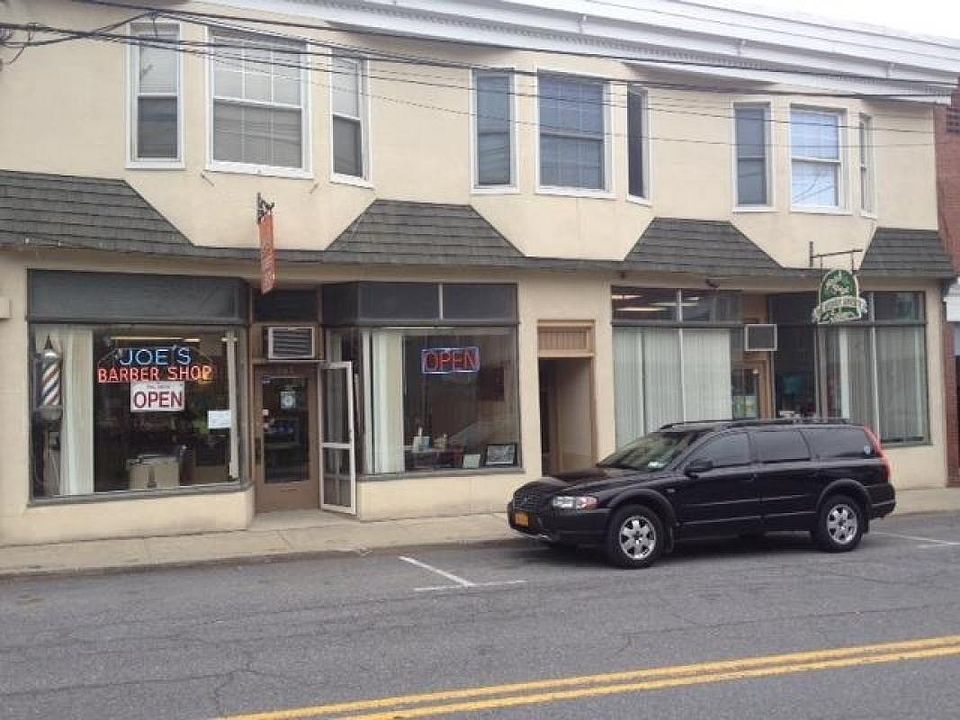 1st image of 103 Vineyard Ave
