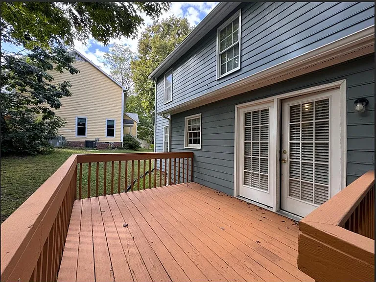 101 Queens Knoll Ct — Photo 27