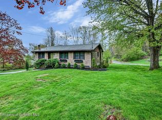 511 Pine St, Moscow, PA 18444