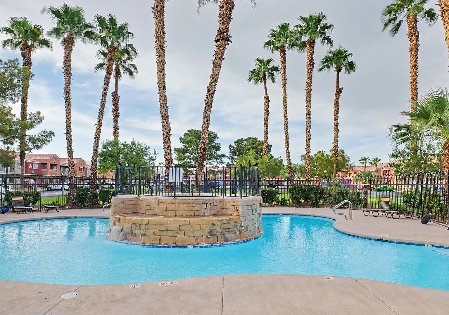 Spacious 2bed/2bath Condo * Second Floor Unit* — Photo 1