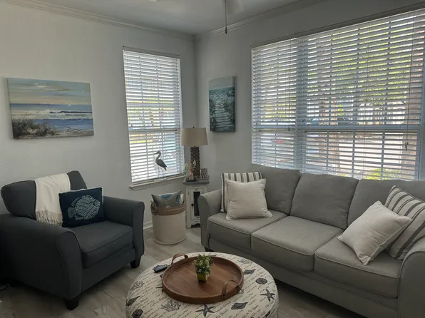 5581 Rosehill Rd, Sarasota, FL