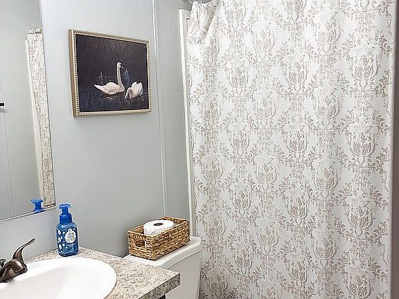 2nd image of 1010 Eastway Dr