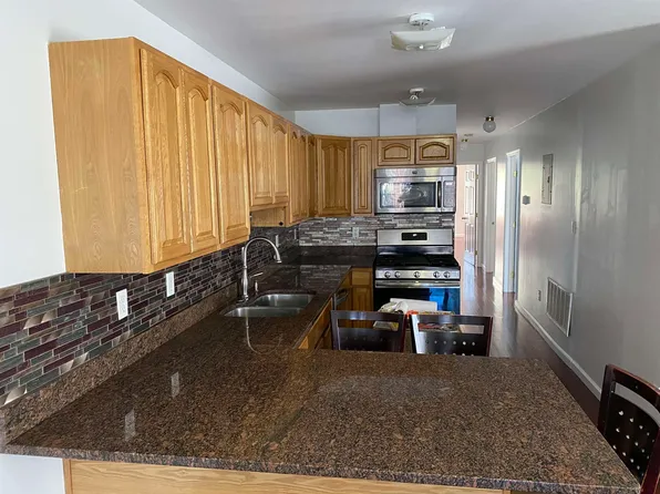 183 Hutton Street image 1 of 8