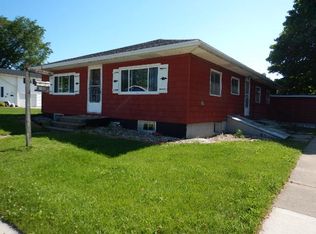 209 N Church St, Greeley, IA 52050