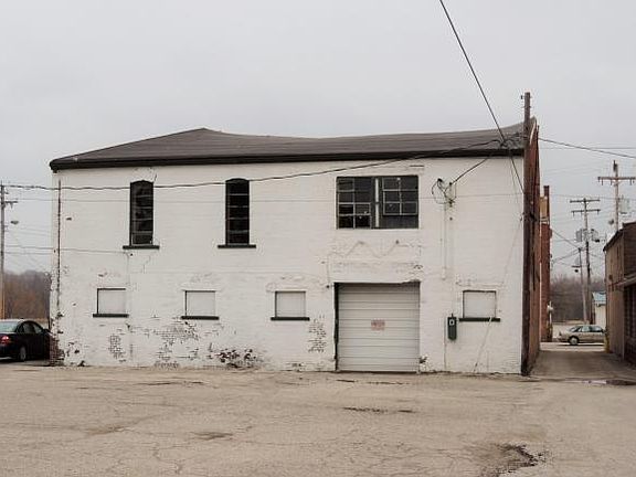 3rd image of 216 Judiciary St