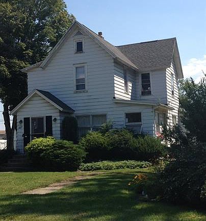 5th image of 358 E Elmwood Ave #3