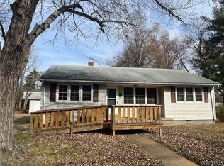 404 8th St, Blackstone, VA 23824
