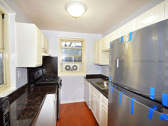 5th image of 253-12 60th Ave Floor 2