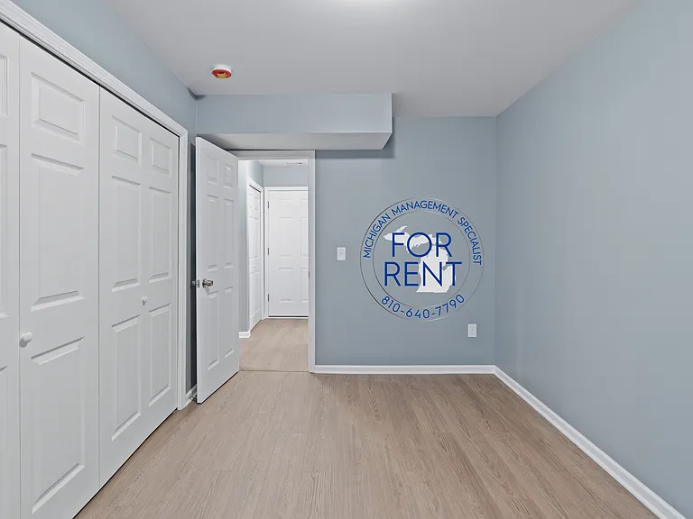 816 Asylum St — Photo 11
