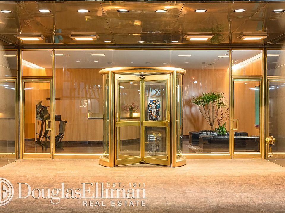 2nd image of 15 W 53rd St #22B