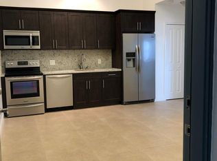 2268 SW 8th St, Miami, FL 33135