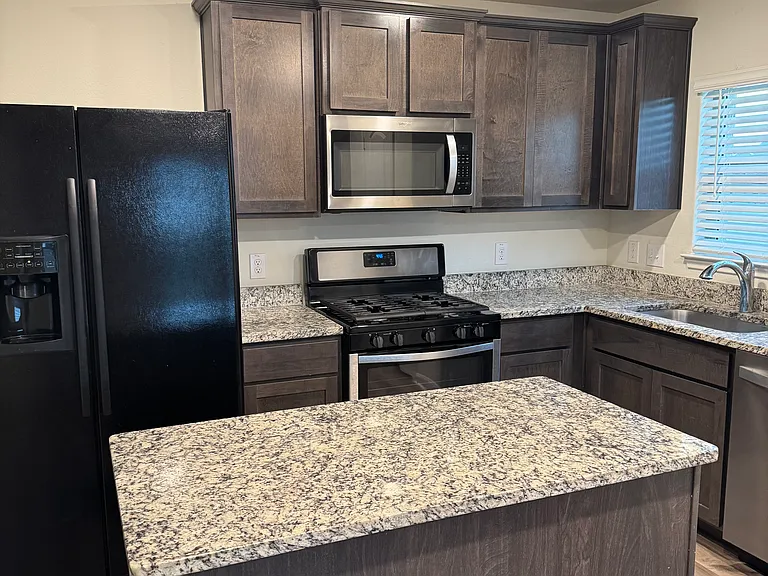3010 McCoy Rd — Photo 9