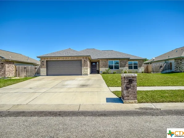 918 2nd St, Cuero, TX 77954