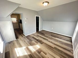 381 Merrimack St #2B, Manchester, NH 03103