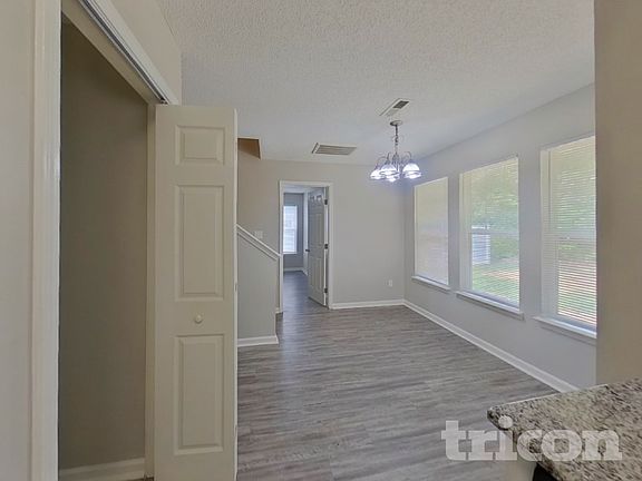 3rd image of 234 Amir Cir