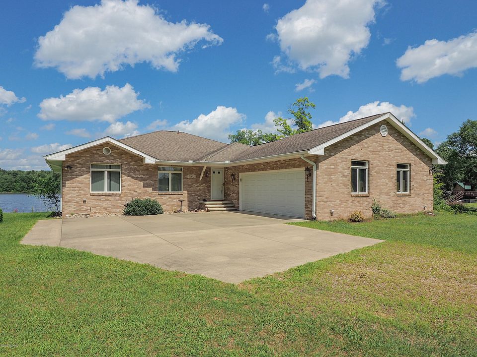 22630 Schweitzer Road-100