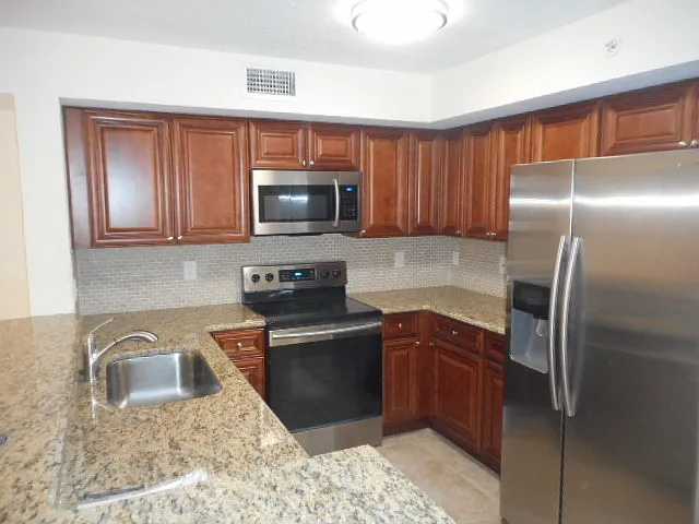 1260 Wildwood Lakes Blvd #104 — Photo 12