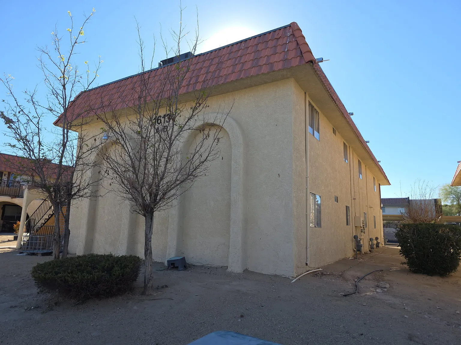 1613 Cordoba Ln — Photo 2