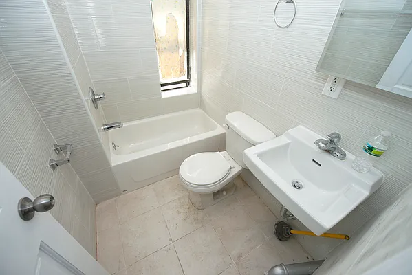 Rented by Site Realty Services | media 21