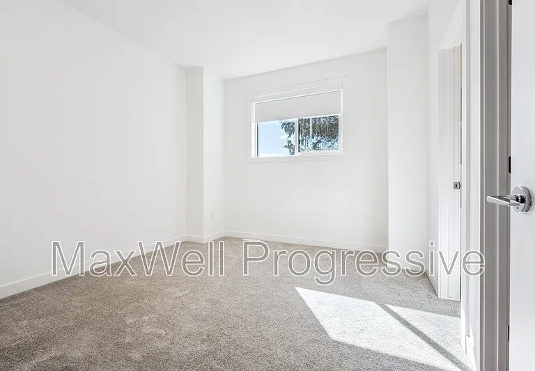 65th Ave NW #9121 — Photo 7