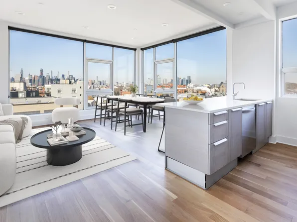 128 Newton Street image 1 of 9