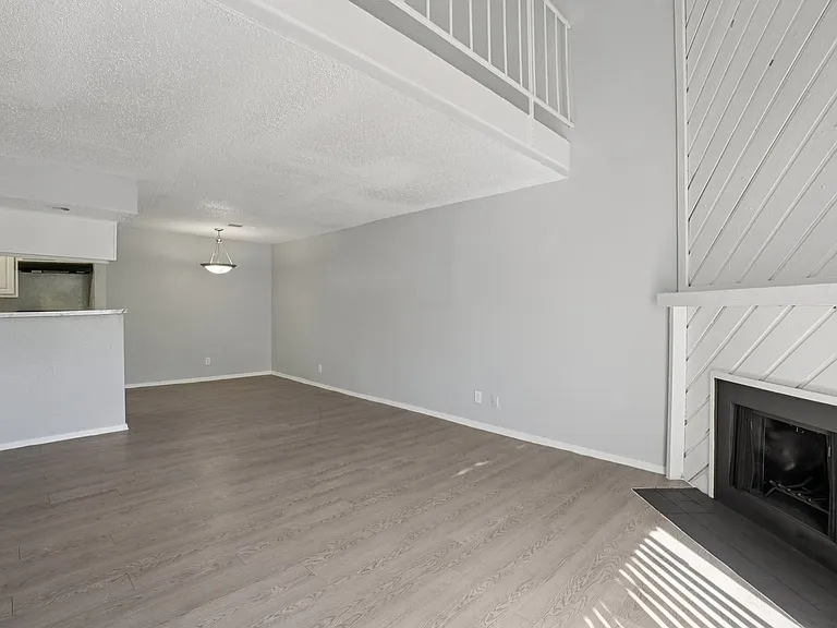 Don't Miss Out Biltmore Homes Leasing Fast — Photo 102