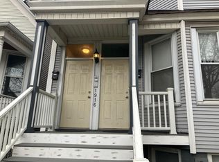1916 W Fletcher St APT 2, Chicago, IL 60657