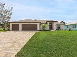 3702 SW 4th Ln, Cape Coral, FL 33991