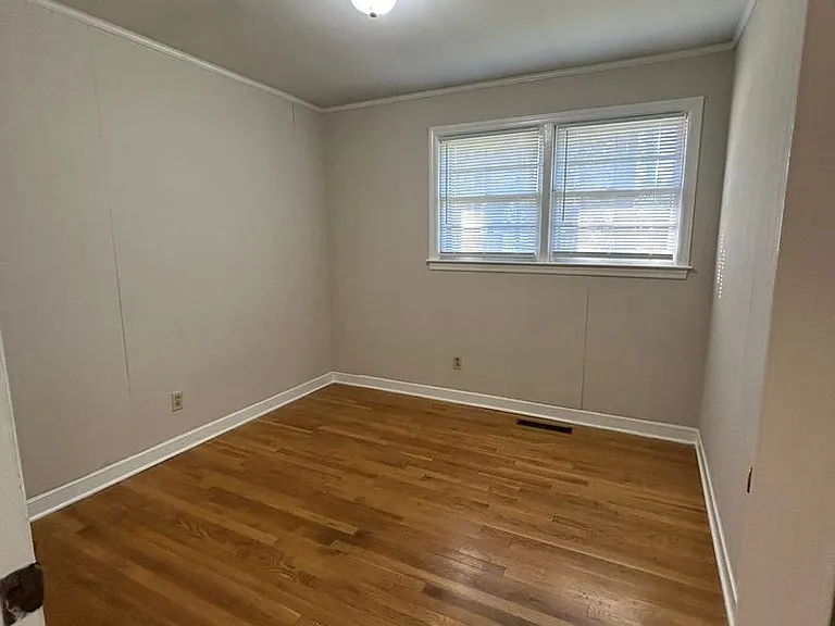 523 Colonial Dr — Photo 30