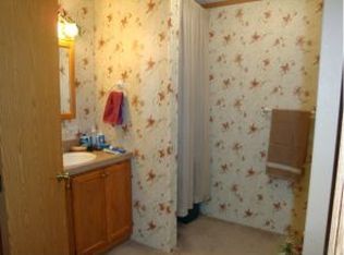 11220 Harris Rd, Suring, WI 54174