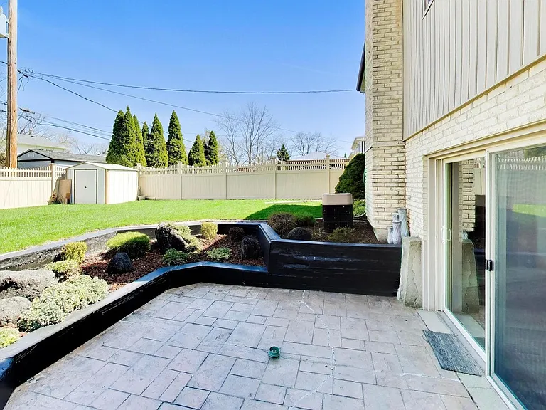 634 W Millers Rd — Photo 30