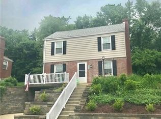 1012 Willow Dr, Pittsburgh, PA