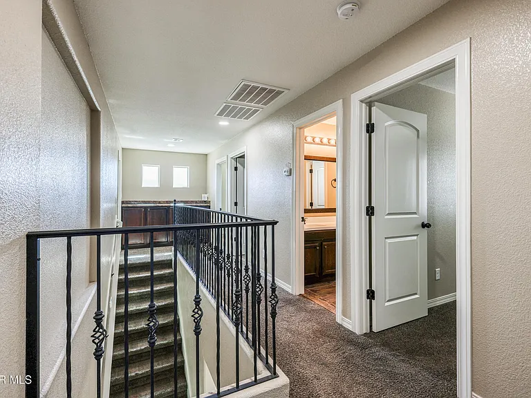 5525 Valley Cedar Dr — Photo 33