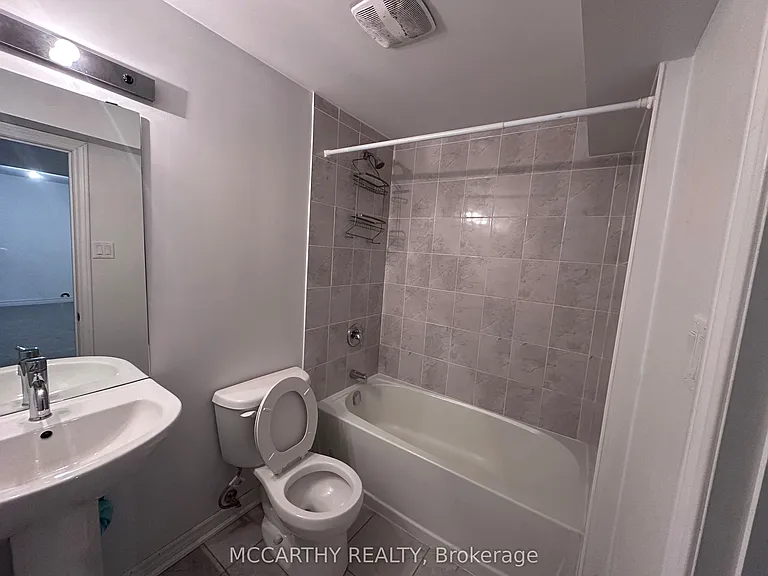 231 Ridley Cres — Photo 20