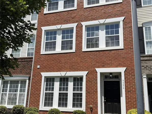 9956 Kings Parade Blvd, Charlotte, NC 28273