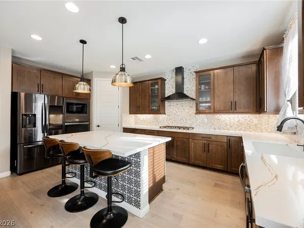10145 Matter Overlook Dr, Las Vegas, NV 89178