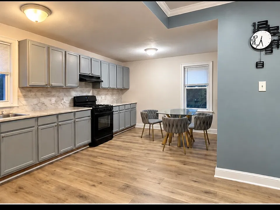 55 Tremont St #2