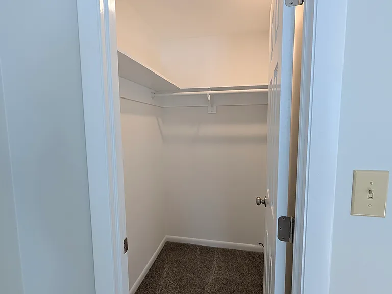 99 Village Green Dr #7 — Photo 23