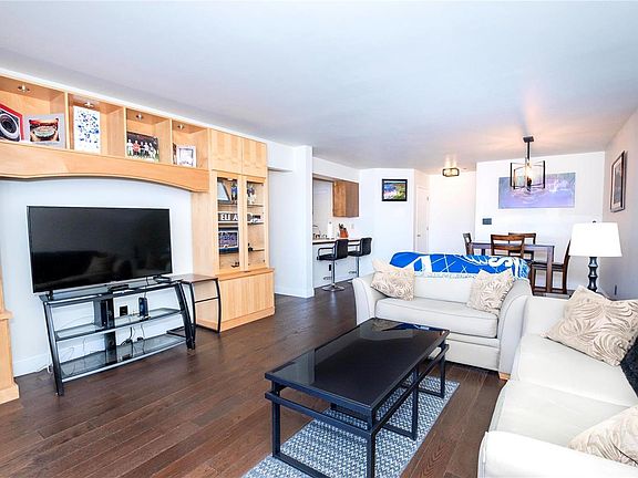 4th image of 4309 Sunridge Dr APT C