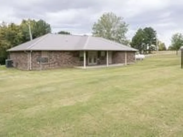 1005 Baltimore Ln, Panama, OK 74951