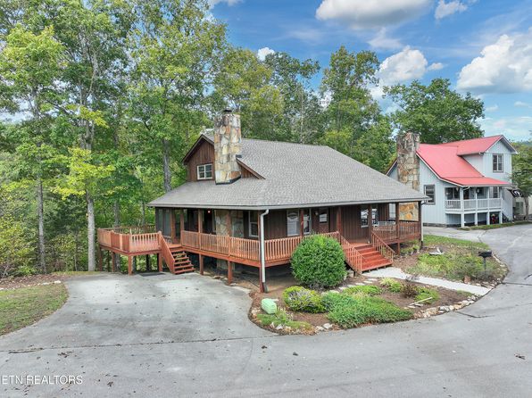 211 Pioneer Trce, Townsend, TN 37882