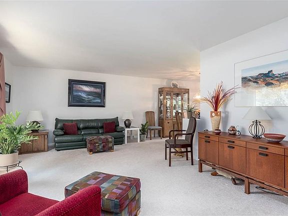 4th image of 5367 Golfway Ln