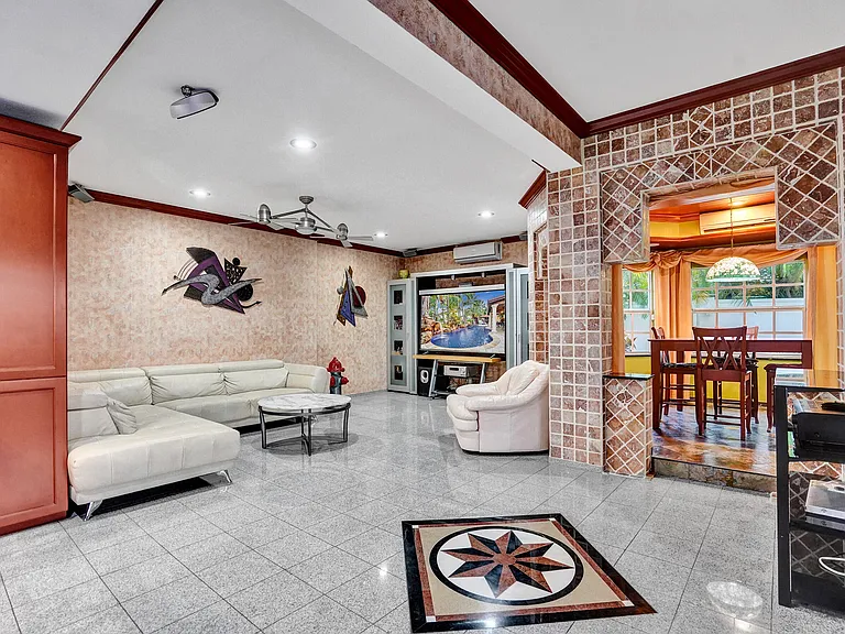600 Circle Dr — Photo 47
