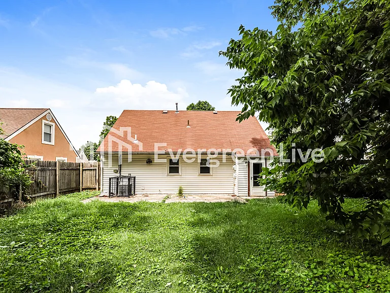 2440 Ned Dr — Photo 15