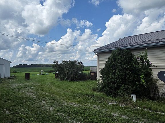 2nd image of 14712 State Line Rd