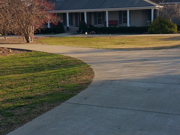 2nd image of 3740 Coles Ferry Park