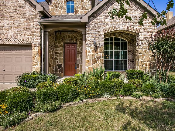 3rd image of 1713 Almond Dr